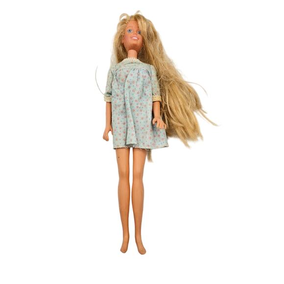 Vintage 1990s Maxie Long Hair Barbie Doll by Mattel Blonde Hair - Picture 1 of 5